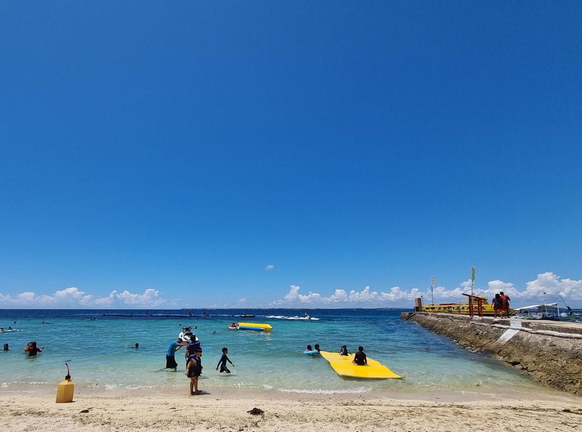 La Mirada Residences Lapu-Lapu City Exteriör bild